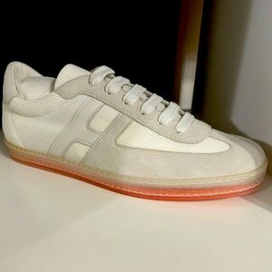 Hermes boomerang man sneakers